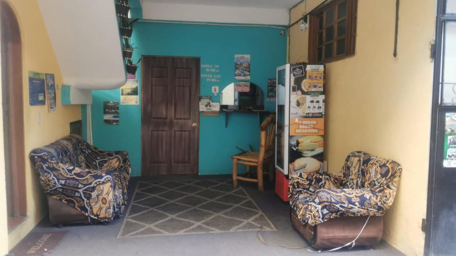 Hostal Dulces Suenos Panajachel Exterior foto