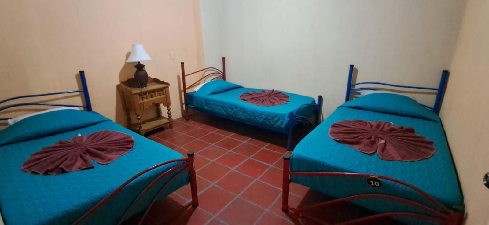 Hostal Dulces Suenos Panajachel Exterior foto